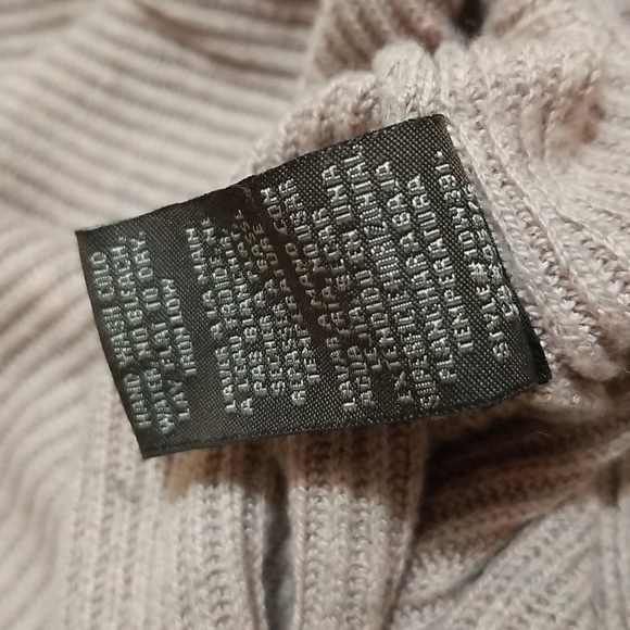 Suzy Shier • mauve top | L - Picture 5 of 7